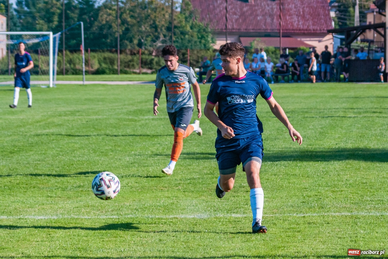 Zdjęcie w galerii na portalu naszraciborz.pl: Klasa okręgowa. Powiatowe derby na remis [FOTO i WIDEO] wiadomości z regionu