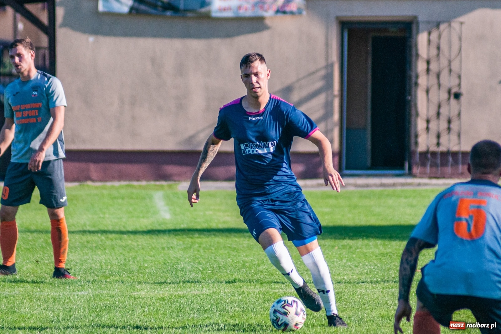 Zdjęcie w galerii na portalu naszraciborz.pl: Klasa okręgowa. Powiatowe derby na remis [FOTO i WIDEO] wiadomości z regionu