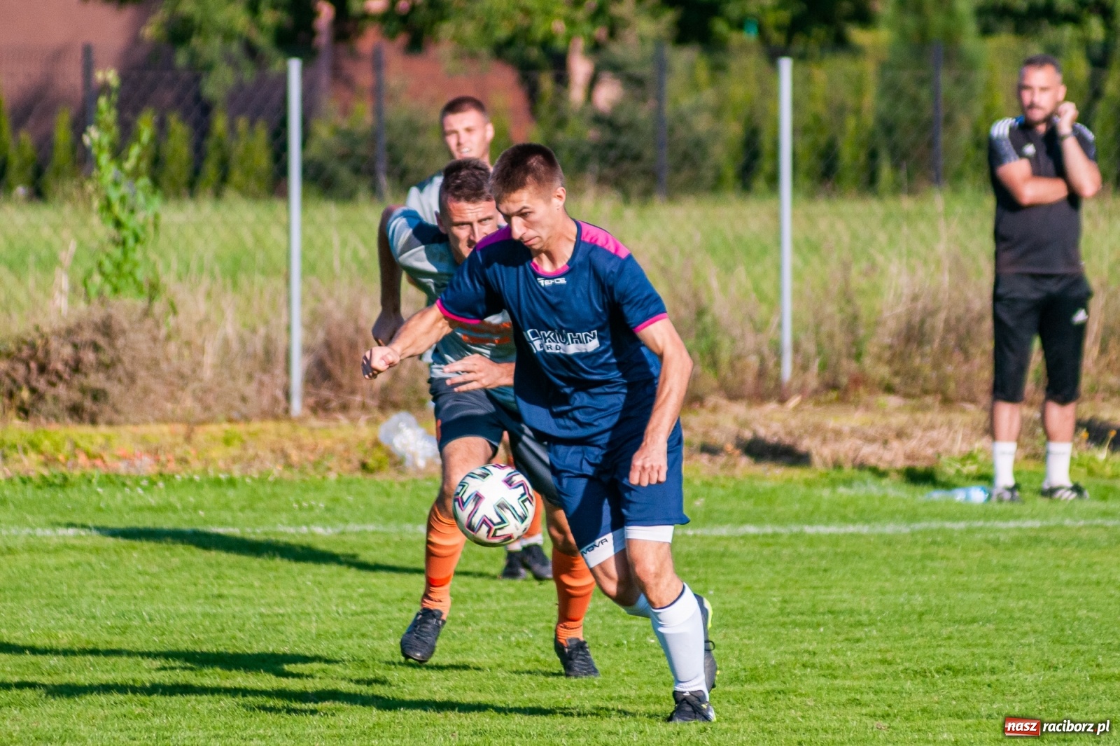 Zdjęcie w galerii na portalu naszraciborz.pl: Klasa okręgowa. Powiatowe derby na remis [FOTO i WIDEO] wiadomości z regionu