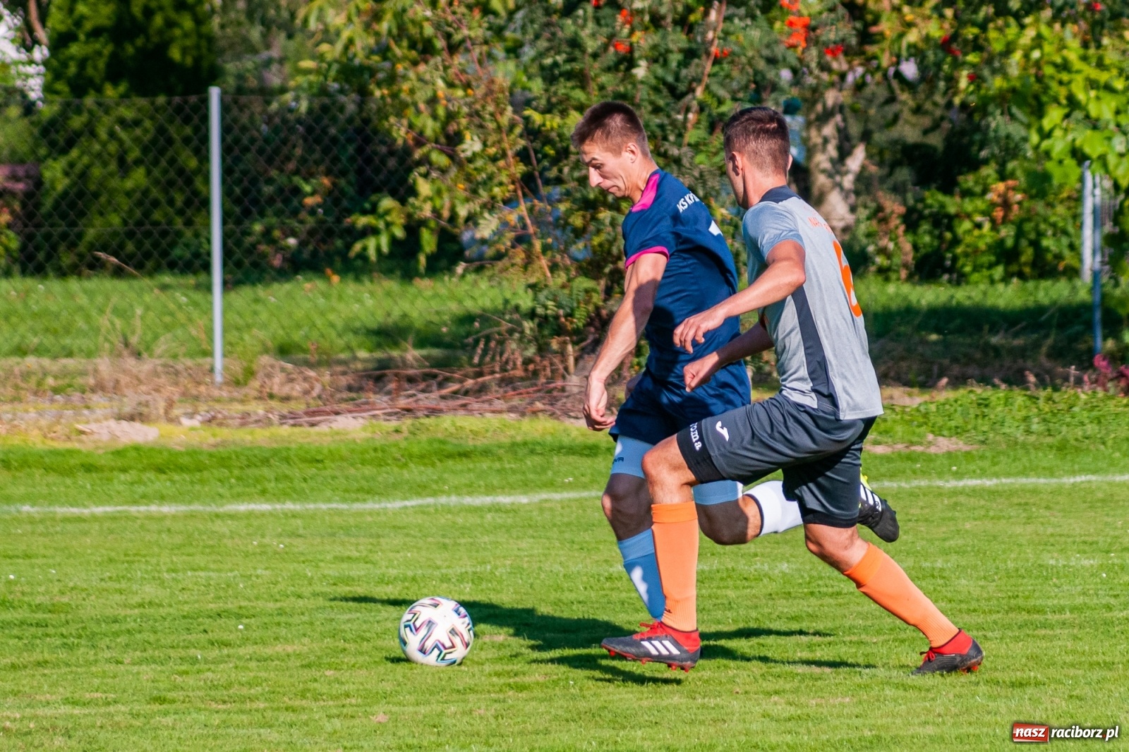 Zdjęcie w galerii na portalu naszraciborz.pl: Klasa okręgowa. Powiatowe derby na remis [FOTO i WIDEO] wiadomości z regionu