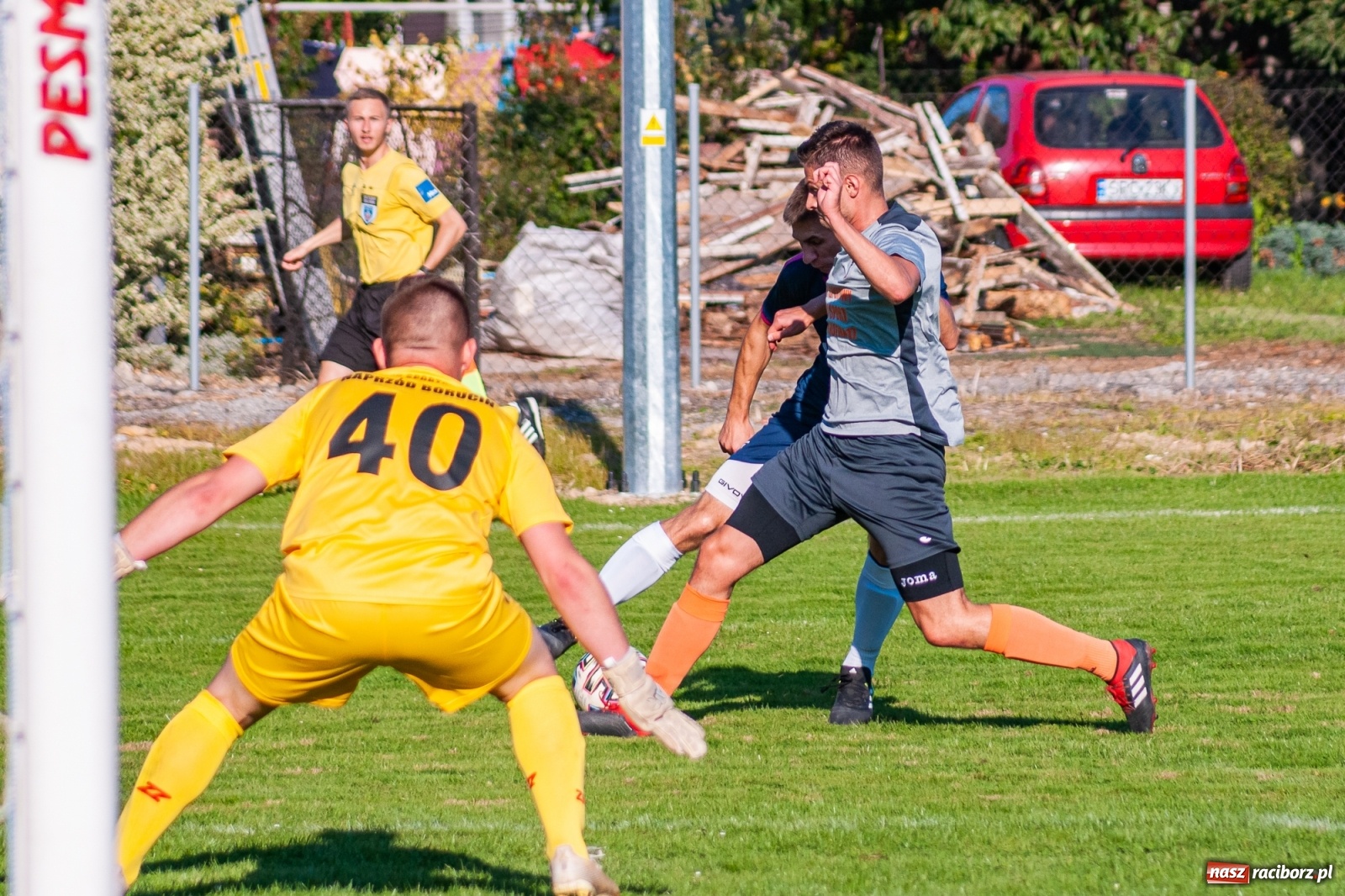 Zdjęcie w galerii na portalu naszraciborz.pl: Klasa okręgowa. Powiatowe derby na remis [FOTO i WIDEO] wiadomości z regionu