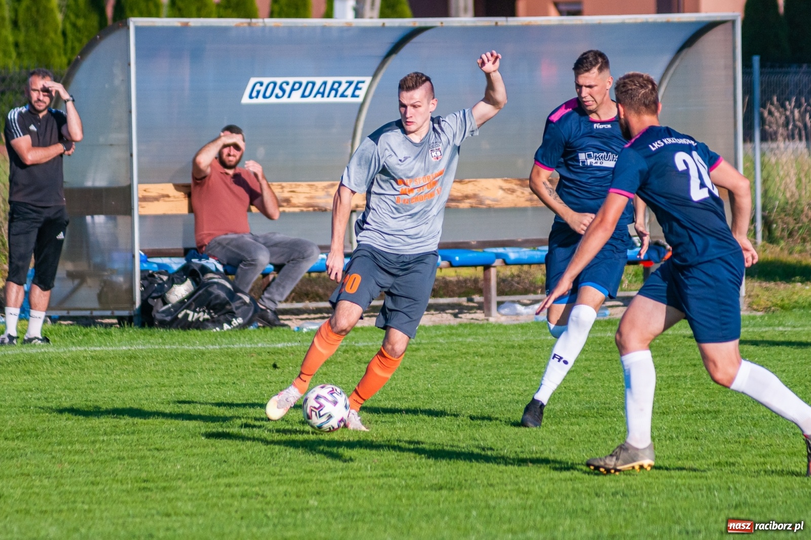 Zdjęcie w galerii na portalu naszraciborz.pl: Klasa okręgowa. Powiatowe derby na remis [FOTO i WIDEO] wiadomości z regionu