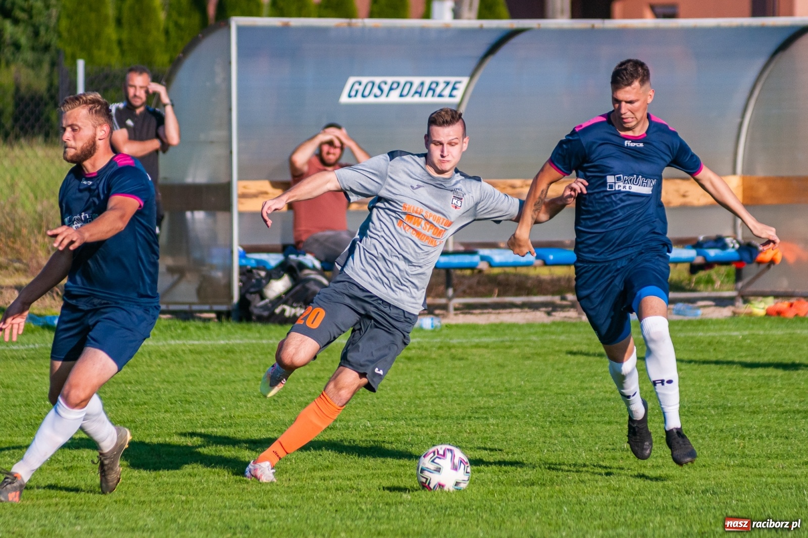 Zdjęcie w galerii na portalu naszraciborz.pl: Klasa okręgowa. Powiatowe derby na remis [FOTO i WIDEO] wiadomości z regionu