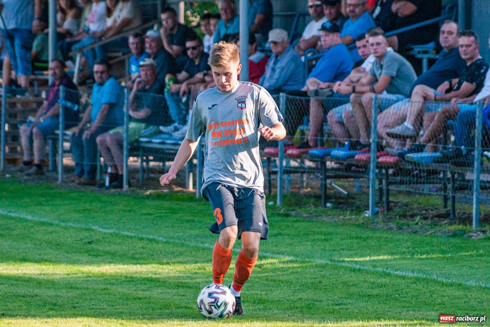 Zdjęcie w galerii na portalu naszraciborz.pl: Klasa okręgowa. Powiatowe derby na remis [FOTO i WIDEO] wiadomości z regionu