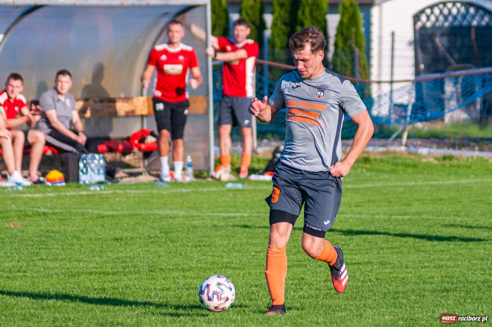 Zdjęcie w galerii na portalu naszraciborz.pl: Klasa okręgowa. Powiatowe derby na remis [FOTO i WIDEO] wiadomości z regionu