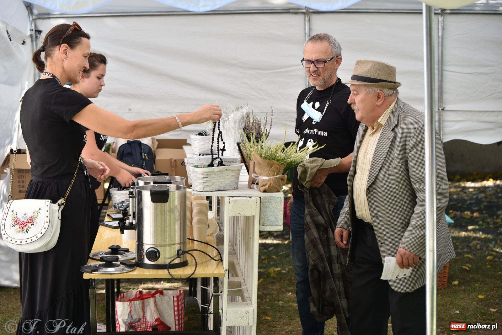 Zdjęcie w galerii na portalu naszraciborz.pl: XXX Festiwal Spotkałem Pana - dzień 1 wiadomości z regionu