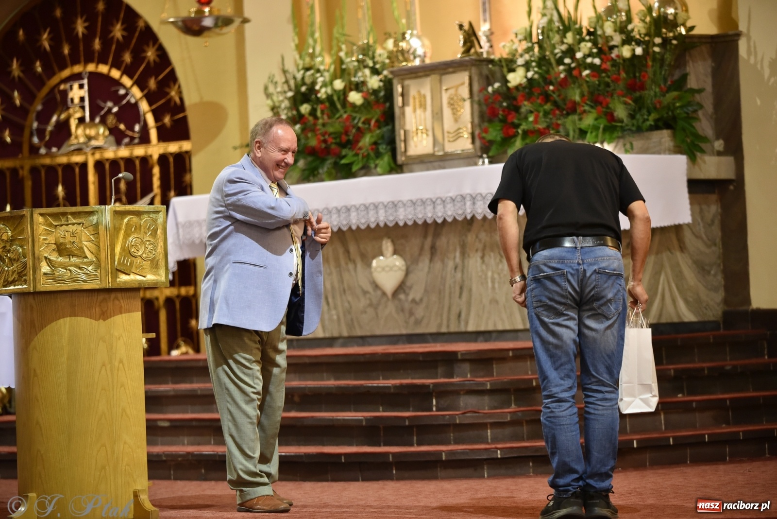 Zdjęcie w galerii na portalu naszraciborz.pl: XXX Festiwal Spotkałem Pana - dzień 1 wiadomości z regionu