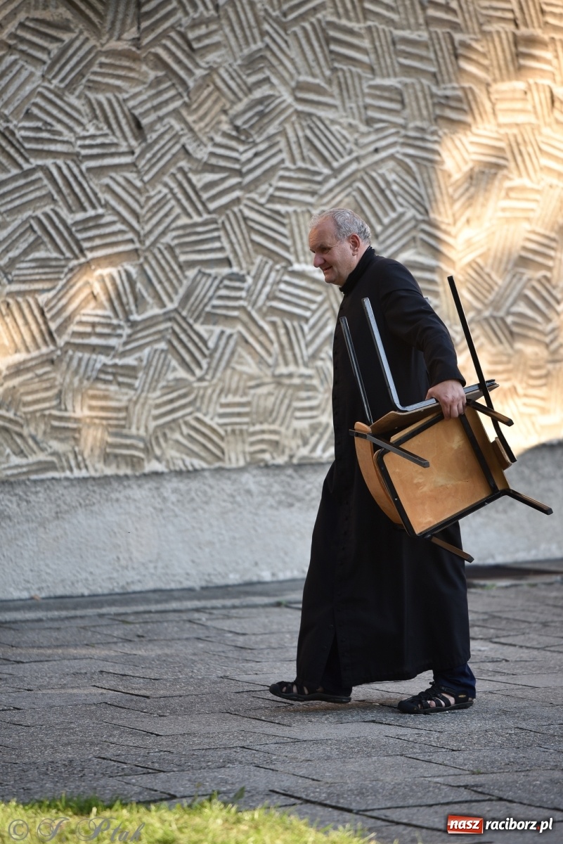 Zdjęcie w galerii na portalu naszraciborz.pl: XXX Festiwal Spotkałem Pana - dzień 1 wiadomości z regionu