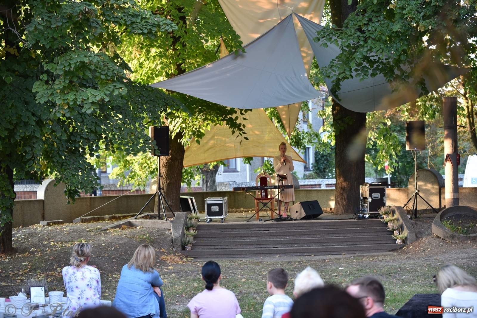 Zdjęcie w galerii na portalu naszraciborz.pl: XXX Festiwal Spotkałem Pana - dzień 1 wiadomości z regionu