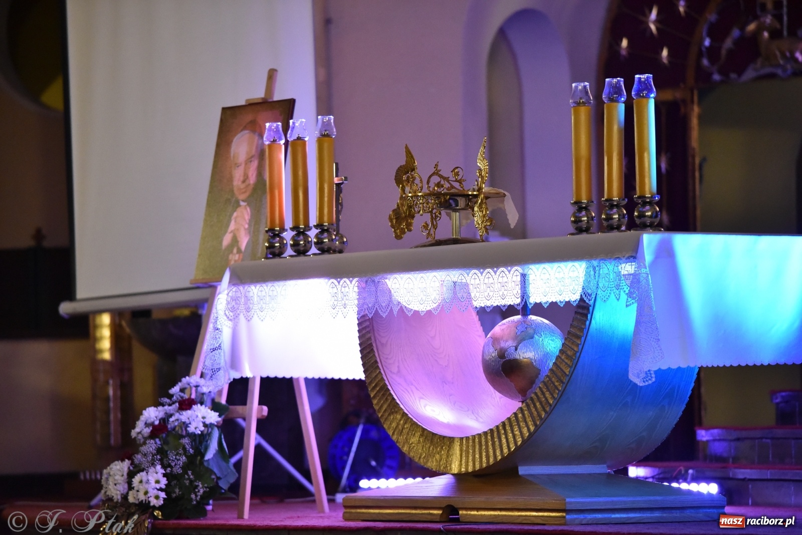 Zdjęcie w galerii na portalu naszraciborz.pl: XXX Festiwal Spotkałem Pana - dzień 1 wiadomości z regionu