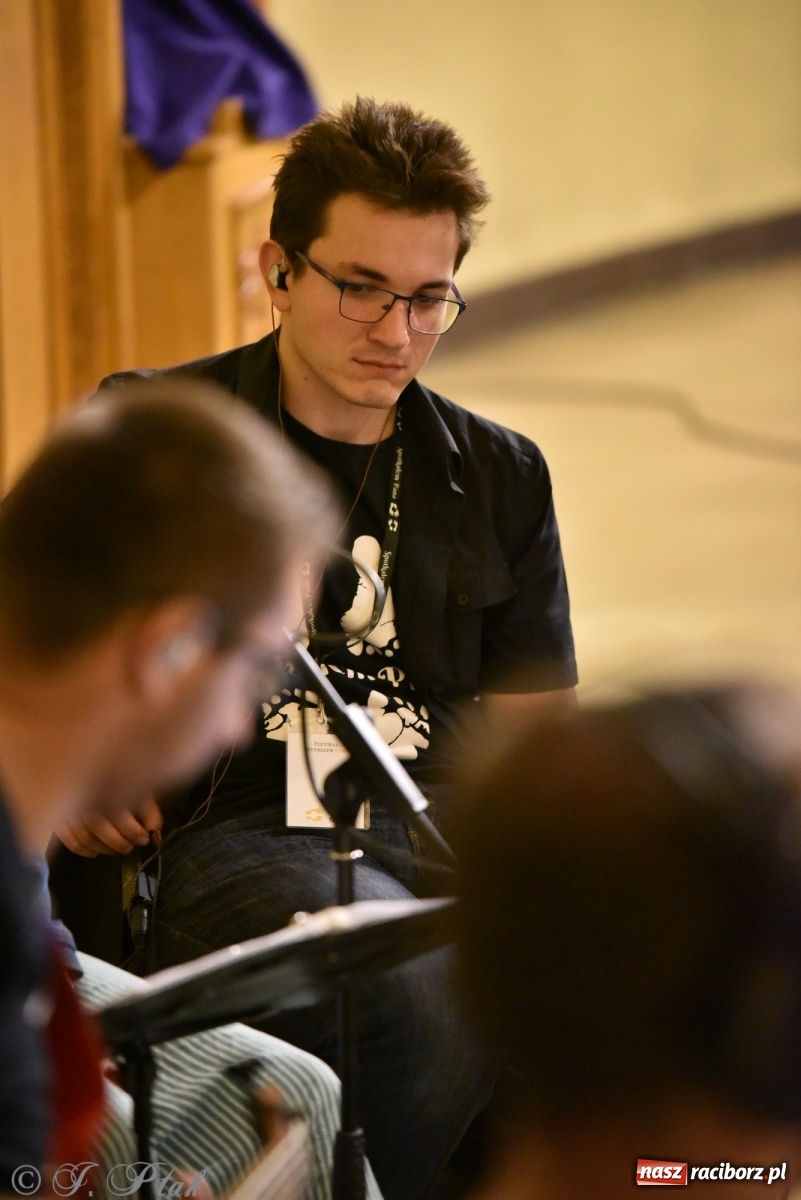 Zdjęcie w galerii na portalu naszraciborz.pl: XXX Festiwal Spotkałem Pana - dzień 1 wiadomości z regionu