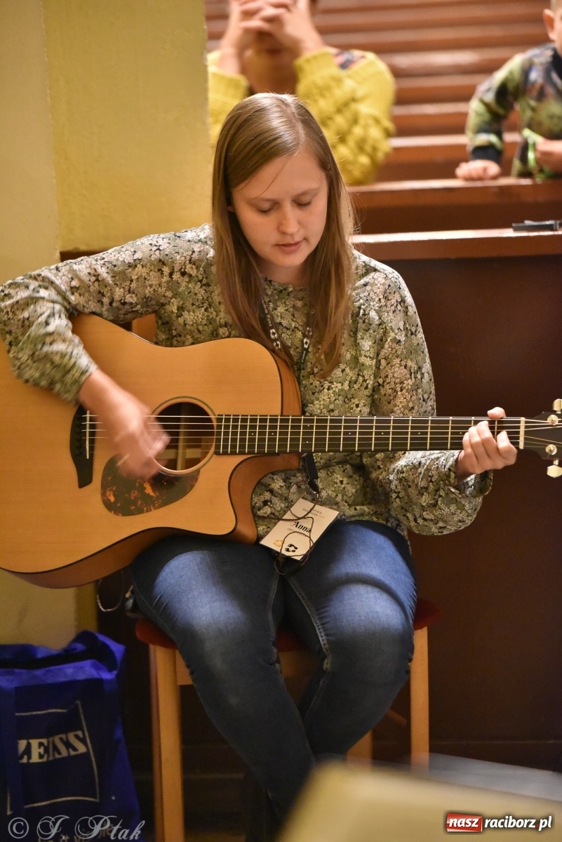 Zdjęcie w galerii na portalu naszraciborz.pl: XXX Festiwal Spotkałem Pana - dzień 1 wiadomości z regionu