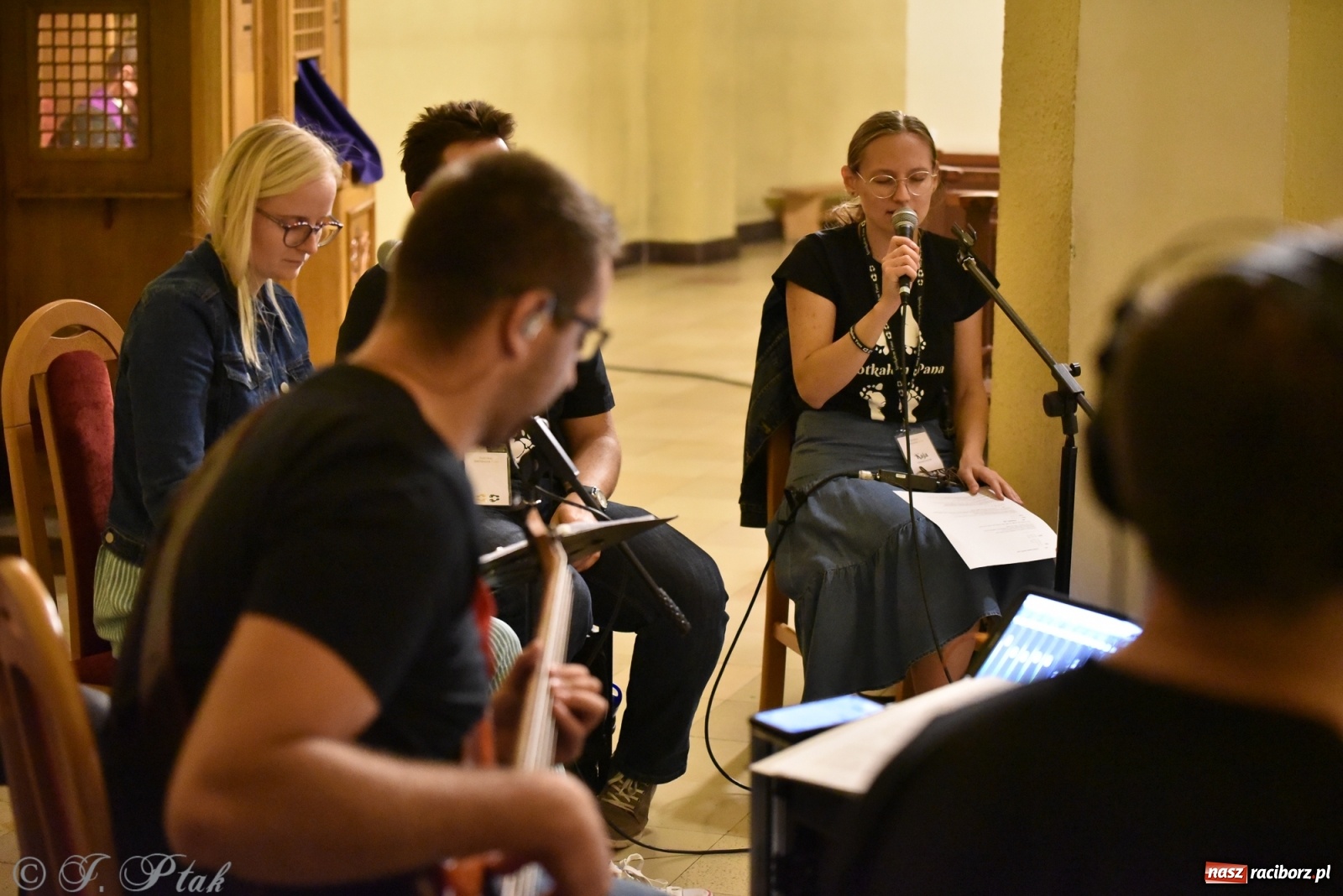 Zdjęcie w galerii na portalu naszraciborz.pl: XXX Festiwal Spotkałem Pana - dzień 1 wiadomości z regionu