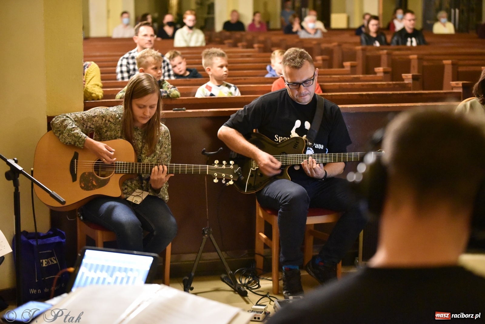 Zdjęcie w galerii na portalu naszraciborz.pl: XXX Festiwal Spotkałem Pana - dzień 1 wiadomości z regionu