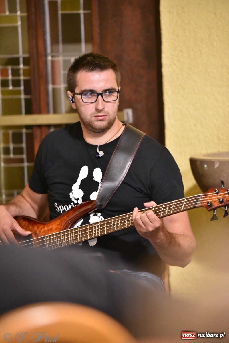 Zdjęcie w galerii na portalu naszraciborz.pl: XXX Festiwal Spotkałem Pana - dzień 1 wiadomości z regionu