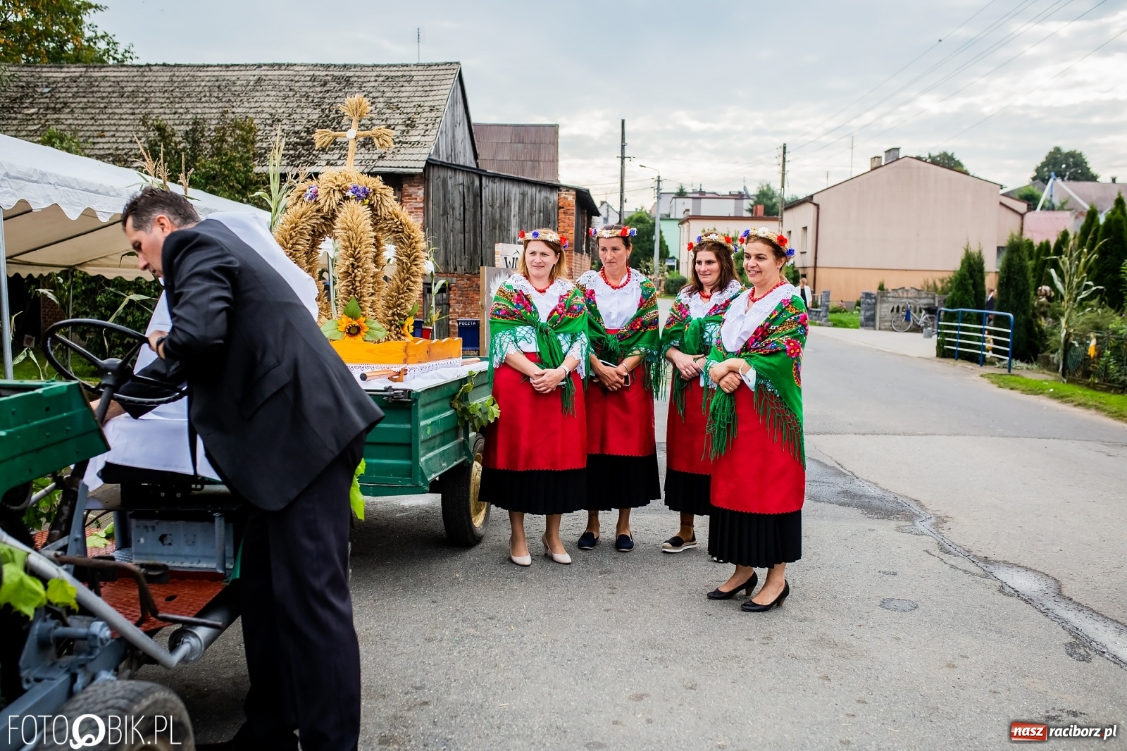 Zdjęcie w galerii na portalu naszraciborz.pl: Dożynki parafialne w Gamowie [FOTO i WIDEO] wiadomości z regionu