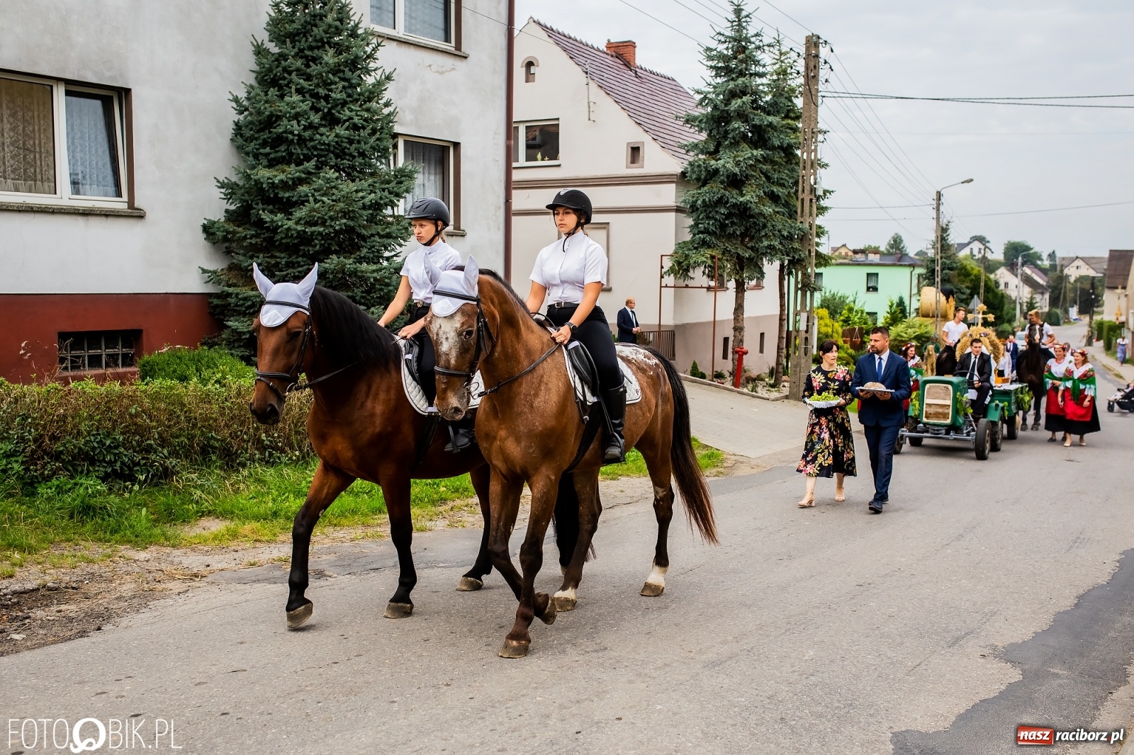 Zdjęcie w galerii na portalu naszraciborz.pl: Dożynki parafialne w Gamowie [FOTO i WIDEO] wiadomości z regionu