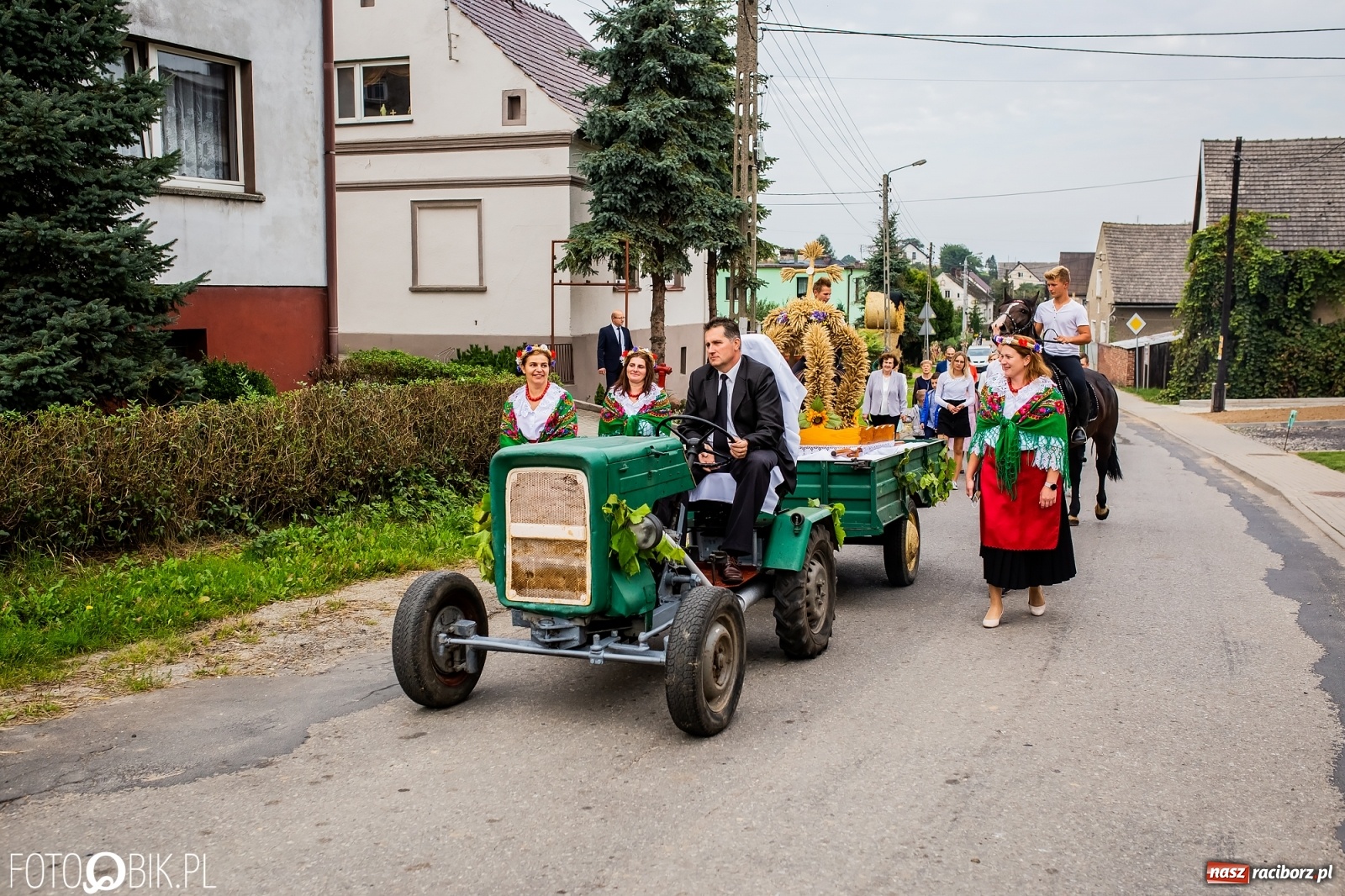 Zdjęcie w galerii na portalu naszraciborz.pl: Dożynki parafialne w Gamowie [FOTO i WIDEO] wiadomości z regionu