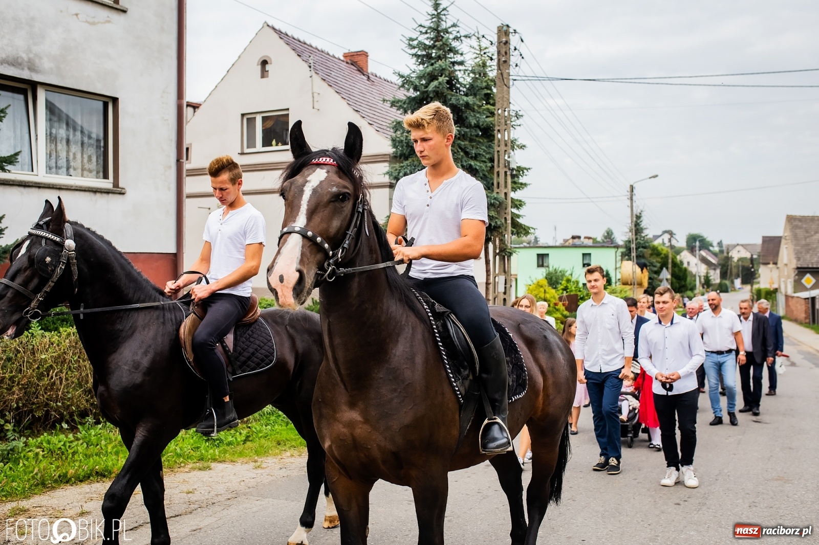 Zdjęcie w galerii na portalu naszraciborz.pl: Dożynki parafialne w Gamowie [FOTO i WIDEO] wiadomości z regionu