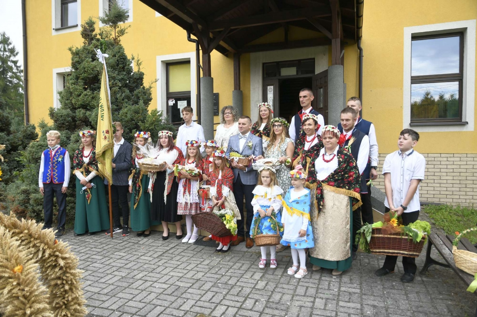 Zdjęcie w galerii na portalu naszraciborz.pl: Piękne śląskie stroje na dożynkach w Łubowicach [FOTO i WIDEO] wiadomości z regionu