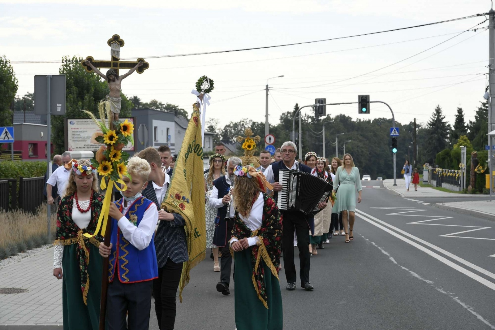 Zdjęcie w galerii na portalu naszraciborz.pl: Piękne śląskie stroje na dożynkach w Łubowicach [FOTO i WIDEO] wiadomości z regionu