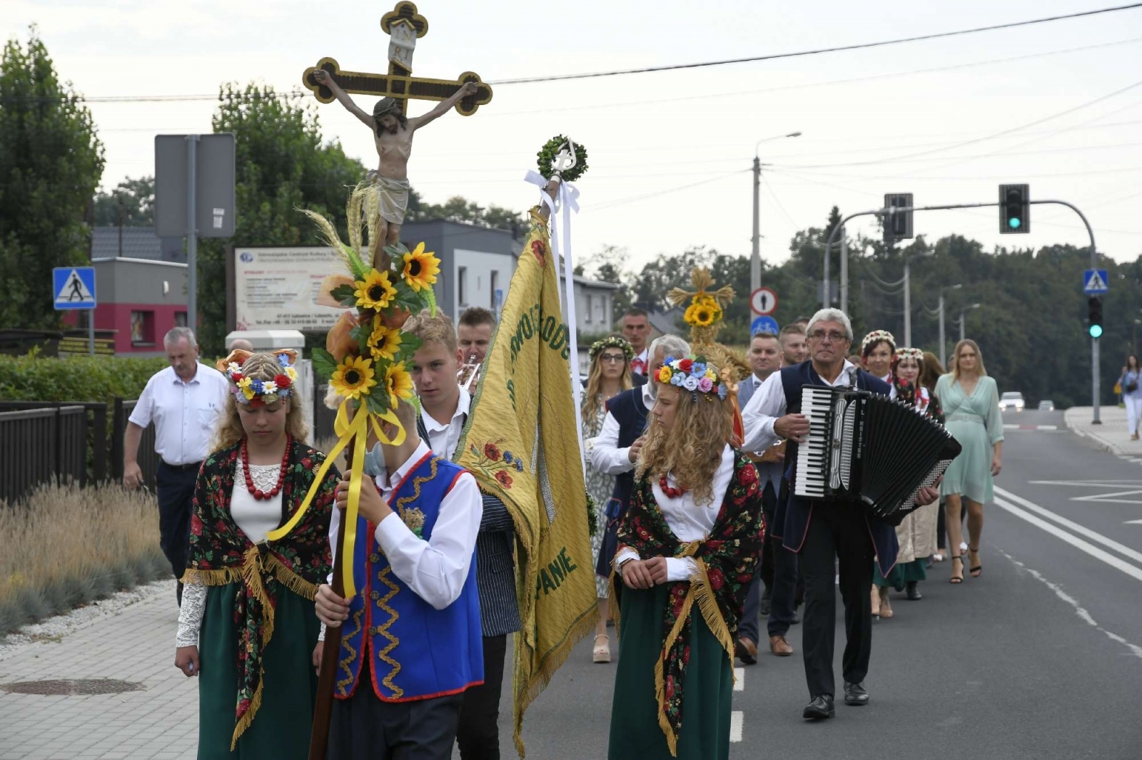 Zdjęcie w galerii na portalu naszraciborz.pl: Piękne śląskie stroje na dożynkach w Łubowicach [FOTO i WIDEO] wiadomości z regionu