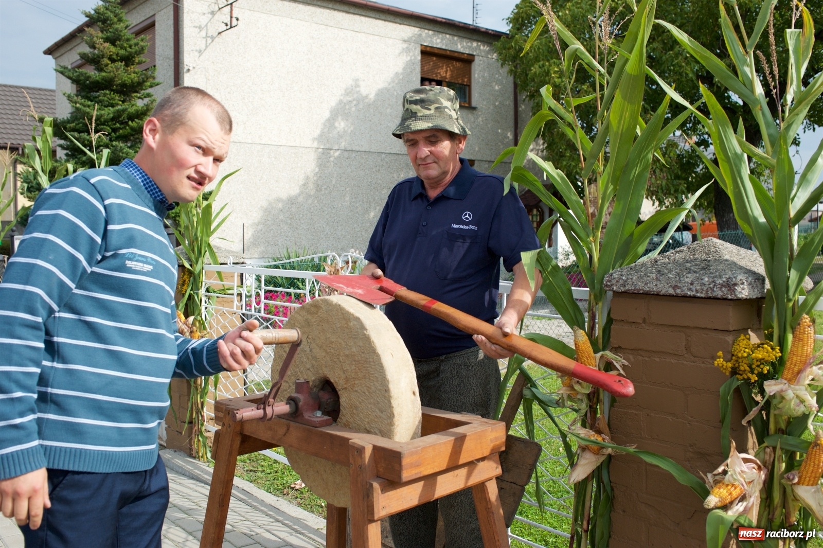 Zdjęcie w galerii na portalu naszraciborz.pl: W Tworkowie podziękowali za plony [FOTO i WIDEO] wiadomości z regionu