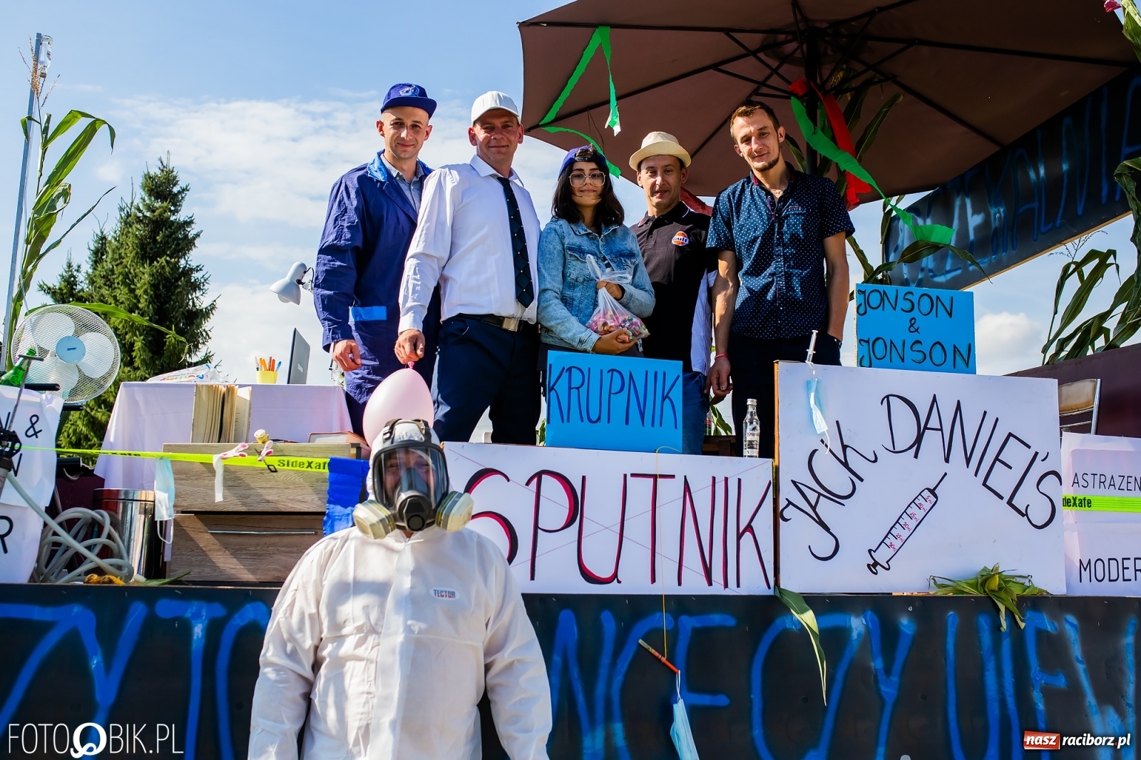Zdjęcie w galerii na portalu naszraciborz.pl: Dożynki sołeckie w Borucinie. Spontaniczny długi korowód [FOTO i WIDEO] wiadomości z regionu