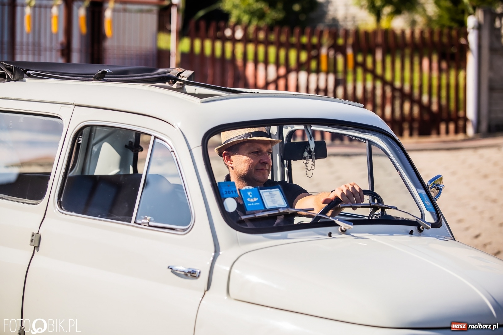 Zdjęcie w galerii na portalu naszraciborz.pl: Dożynki sołeckie w Borucinie. Spontaniczny długi korowód [FOTO i WIDEO] wiadomości z regionu