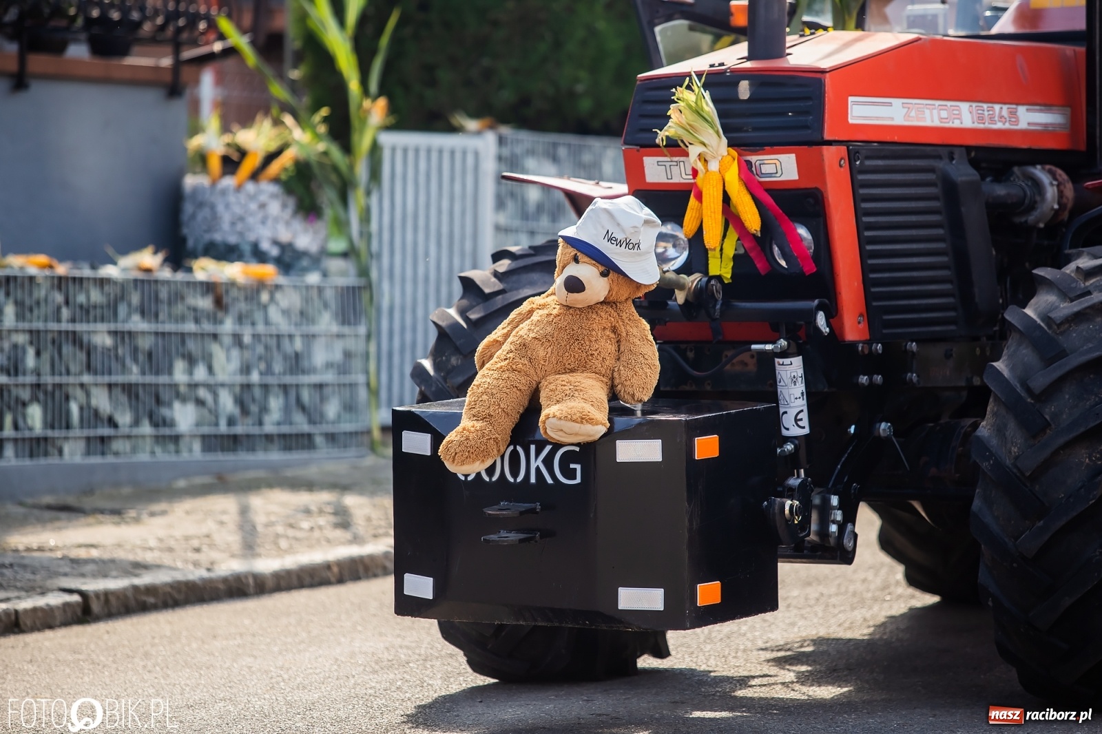 Zdjęcie w galerii na portalu naszraciborz.pl: Dożynki sołeckie w Borucinie. Spontaniczny długi korowód [FOTO i WIDEO] wiadomości z regionu