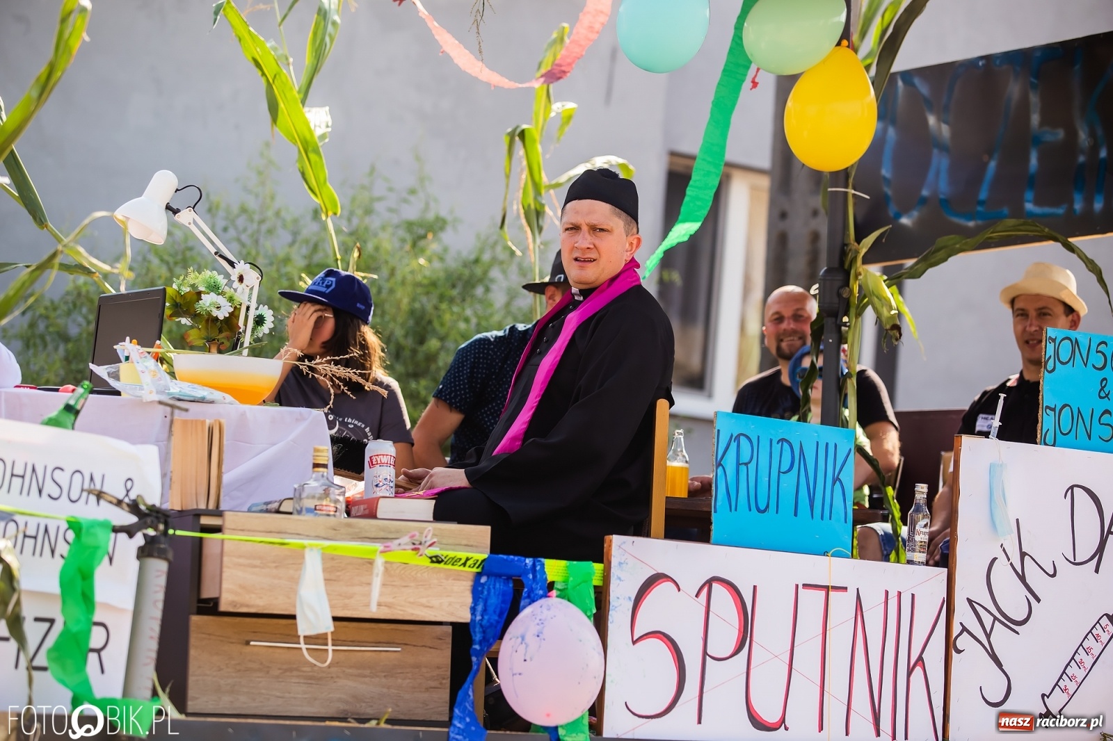 Zdjęcie w galerii na portalu naszraciborz.pl: Dożynki sołeckie w Borucinie. Spontaniczny długi korowód [FOTO i WIDEO] wiadomości z regionu