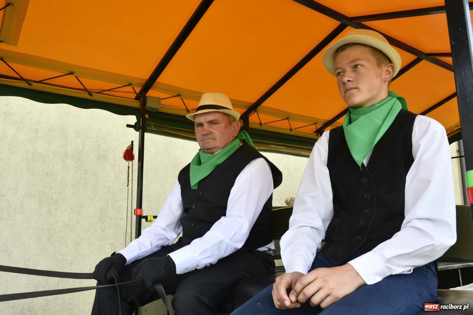 Zdjęcie w galerii na portalu naszraciborz.pl: Szaleństwo w Łańcach. Dożynki gminy Kornowac wiadomości z regionu