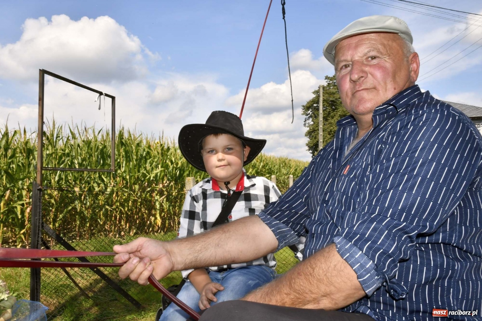 Zdjęcie w galerii na portalu naszraciborz.pl: Szaleństwo w Łańcach. Dożynki gminy Kornowac wiadomości z regionu