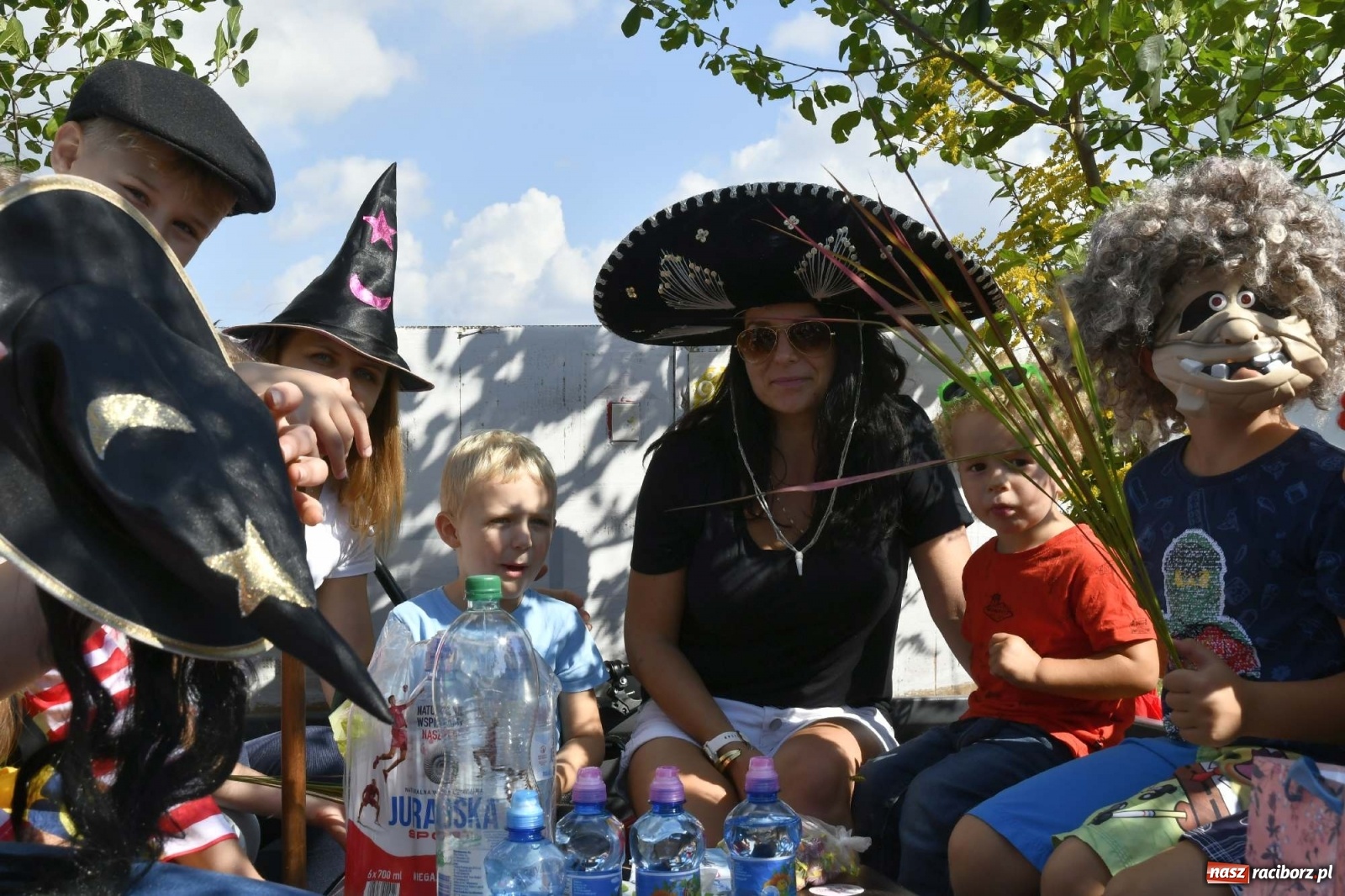 Zdjęcie w galerii na portalu naszraciborz.pl: Szaleństwo w Łańcach. Dożynki gminy Kornowac wiadomości z regionu
