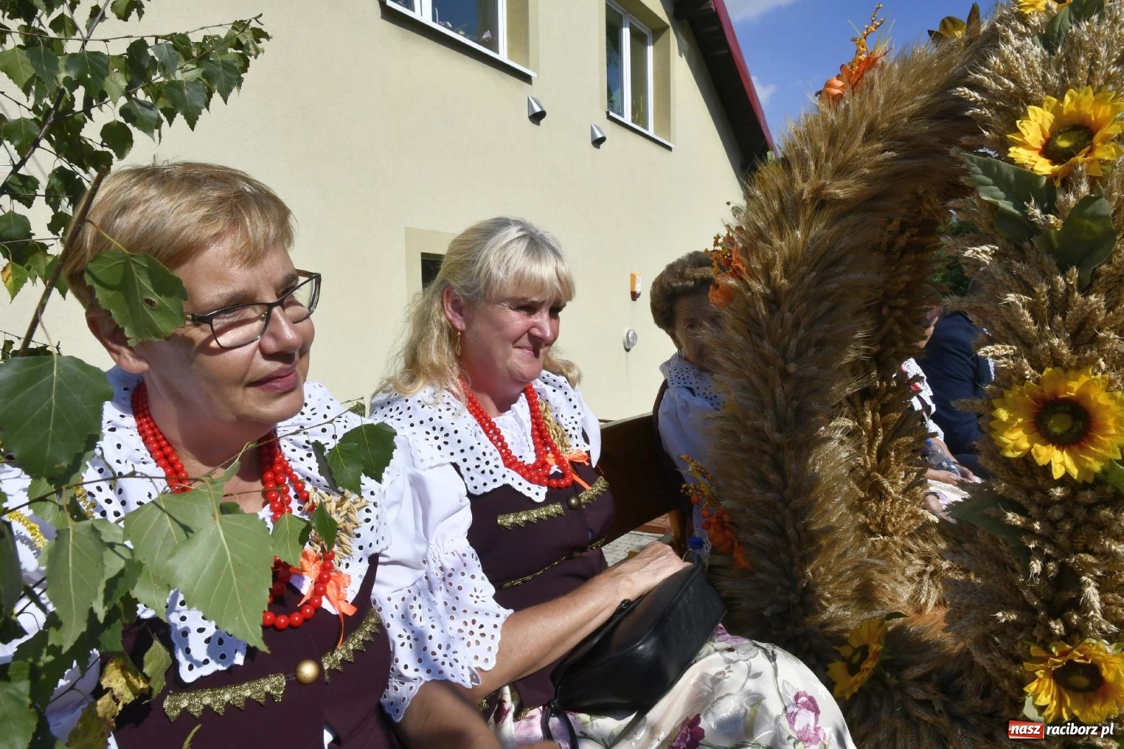 Zdjęcie w galerii na portalu naszraciborz.pl: Szaleństwo w Łańcach. Dożynki gminy Kornowac wiadomości z regionu
