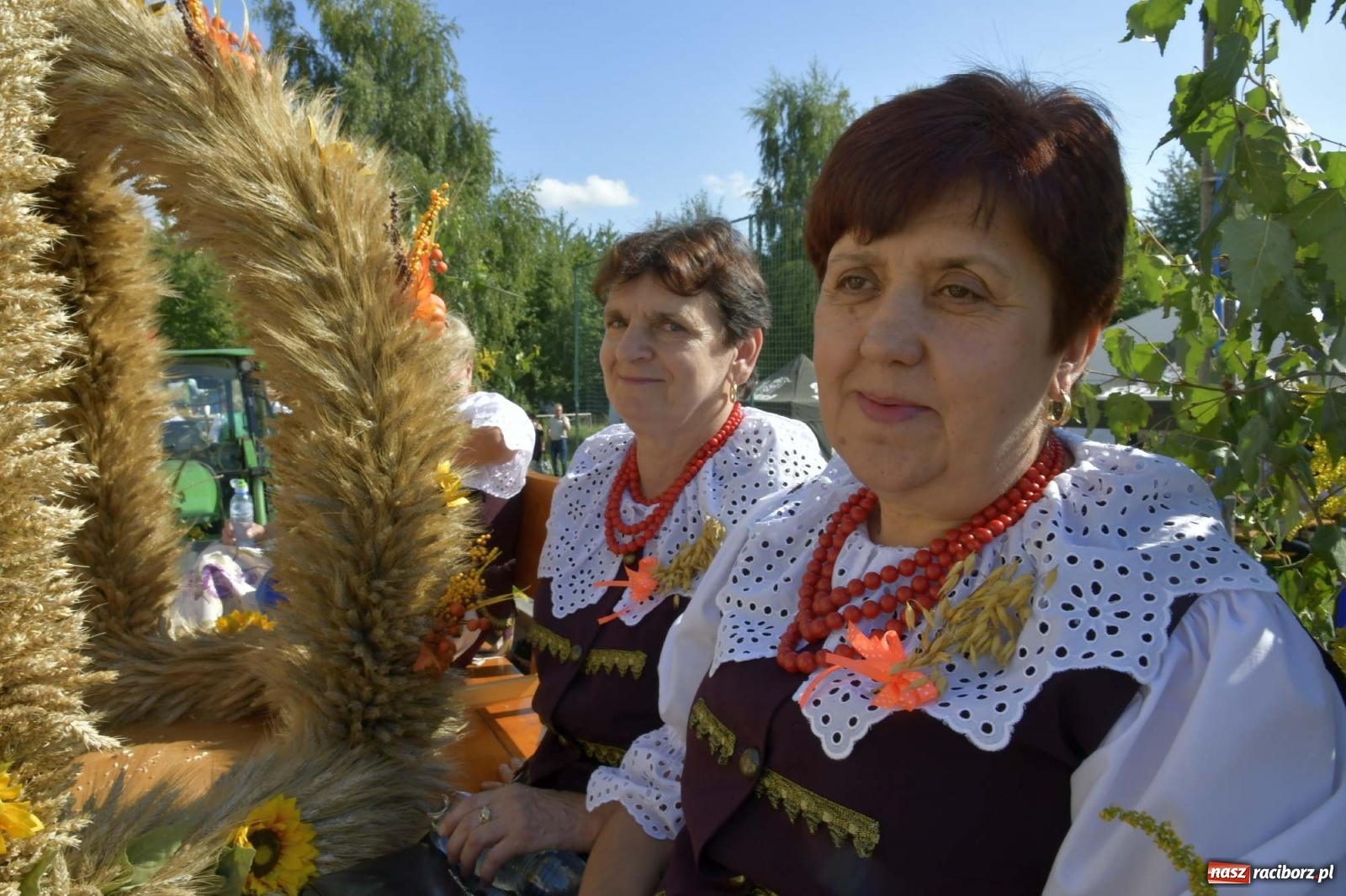 Zdjęcie w galerii na portalu naszraciborz.pl: Szaleństwo w Łańcach. Dożynki gminy Kornowac wiadomości z regionu