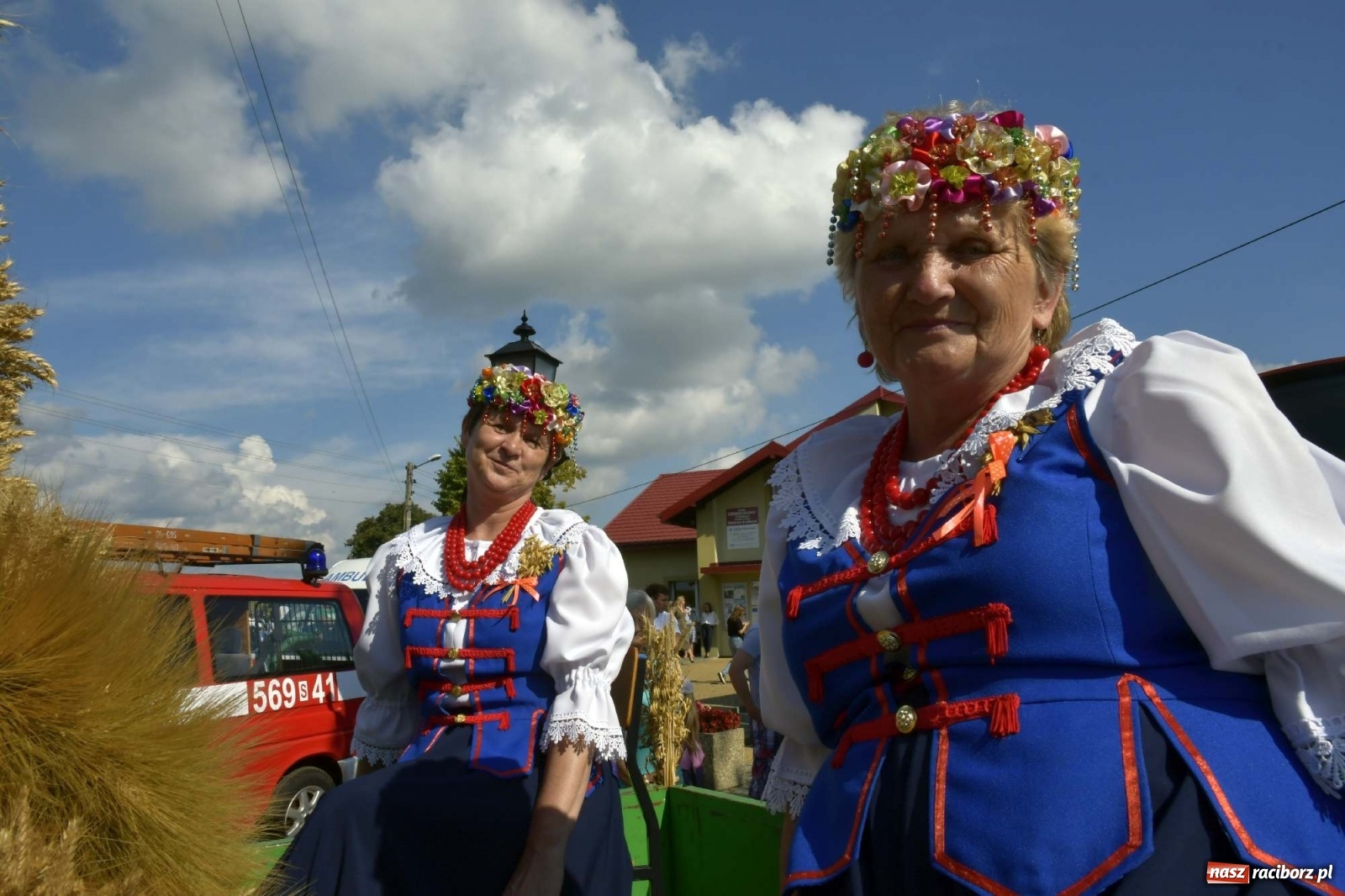 Zdjęcie w galerii na portalu naszraciborz.pl: Szaleństwo w Łańcach. Dożynki gminy Kornowac wiadomości z regionu