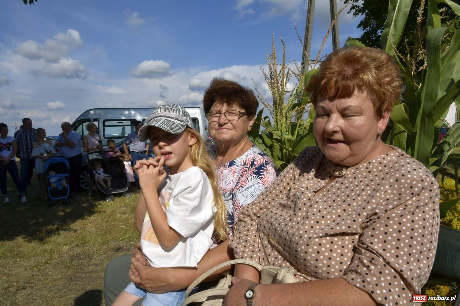 Zdjęcie w galerii na portalu naszraciborz.pl: Szaleństwo w Łańcach. Dożynki gminy Kornowac wiadomości z regionu