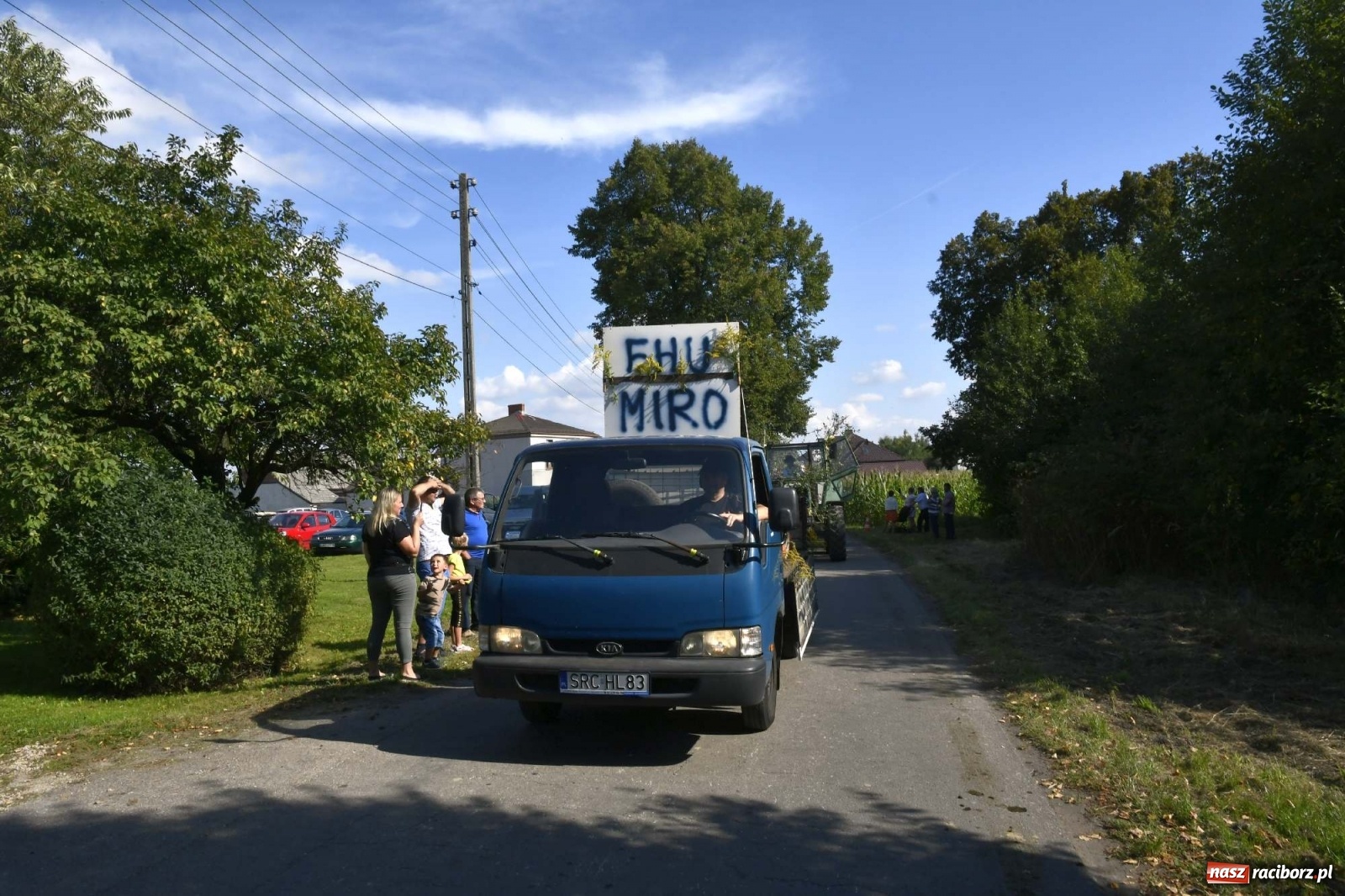 Zdjęcie w galerii na portalu naszraciborz.pl: Szaleństwo w Łańcach. Dożynki gminy Kornowac wiadomości z regionu