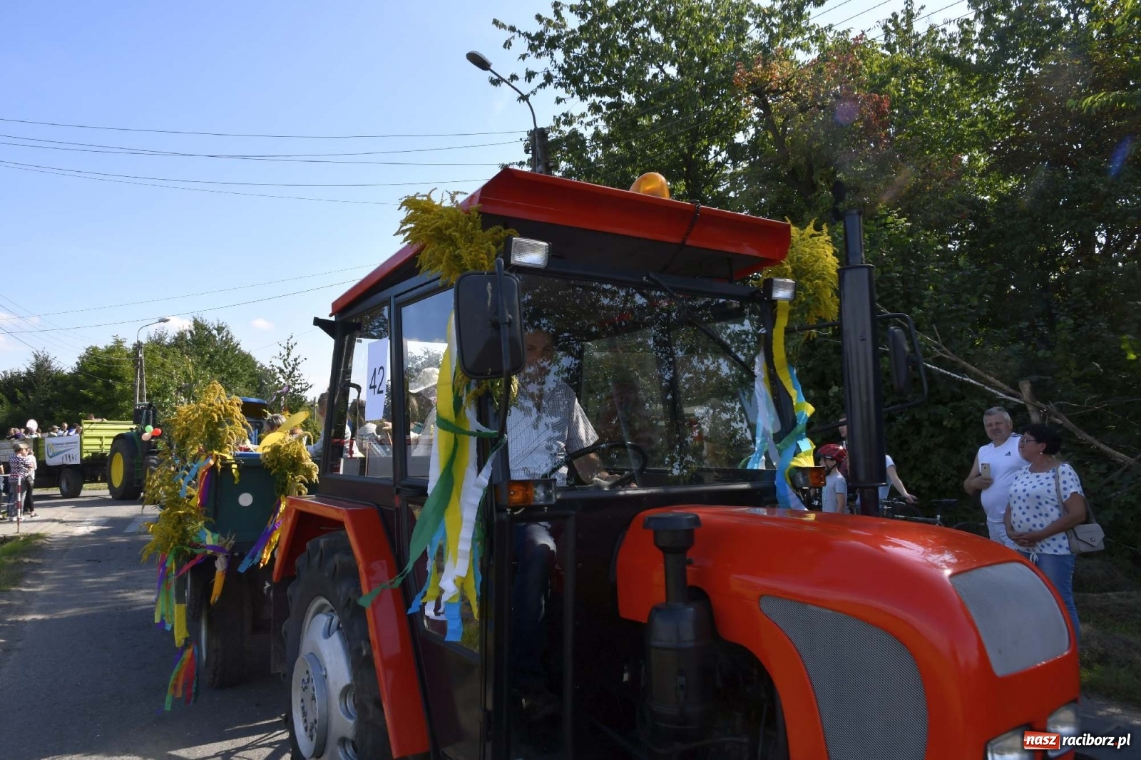 Zdjęcie w galerii na portalu naszraciborz.pl: Szaleństwo w Łańcach. Dożynki gminy Kornowac wiadomości z regionu