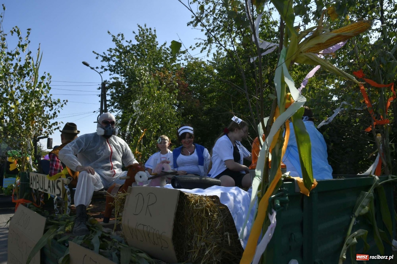 Zdjęcie w galerii na portalu naszraciborz.pl: Szaleństwo w Łańcach. Dożynki gminy Kornowac wiadomości z regionu