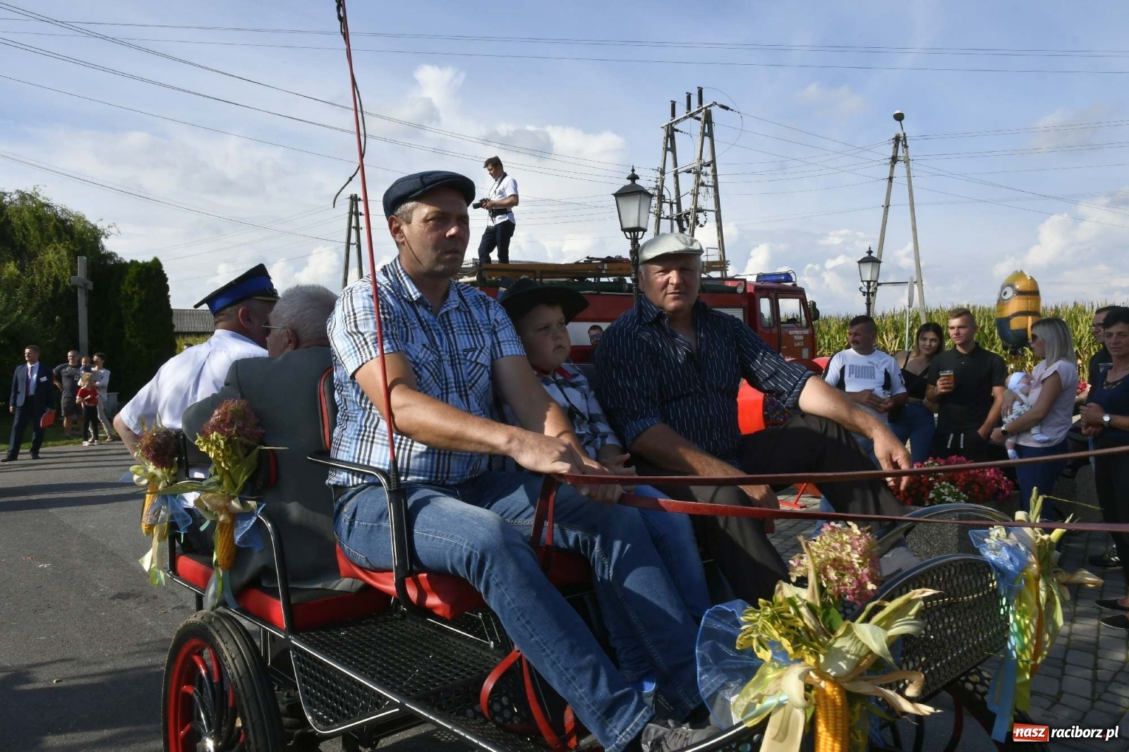 Zdjęcie w galerii na portalu naszraciborz.pl: Szaleństwo w Łańcach. Dożynki gminy Kornowac wiadomości z regionu