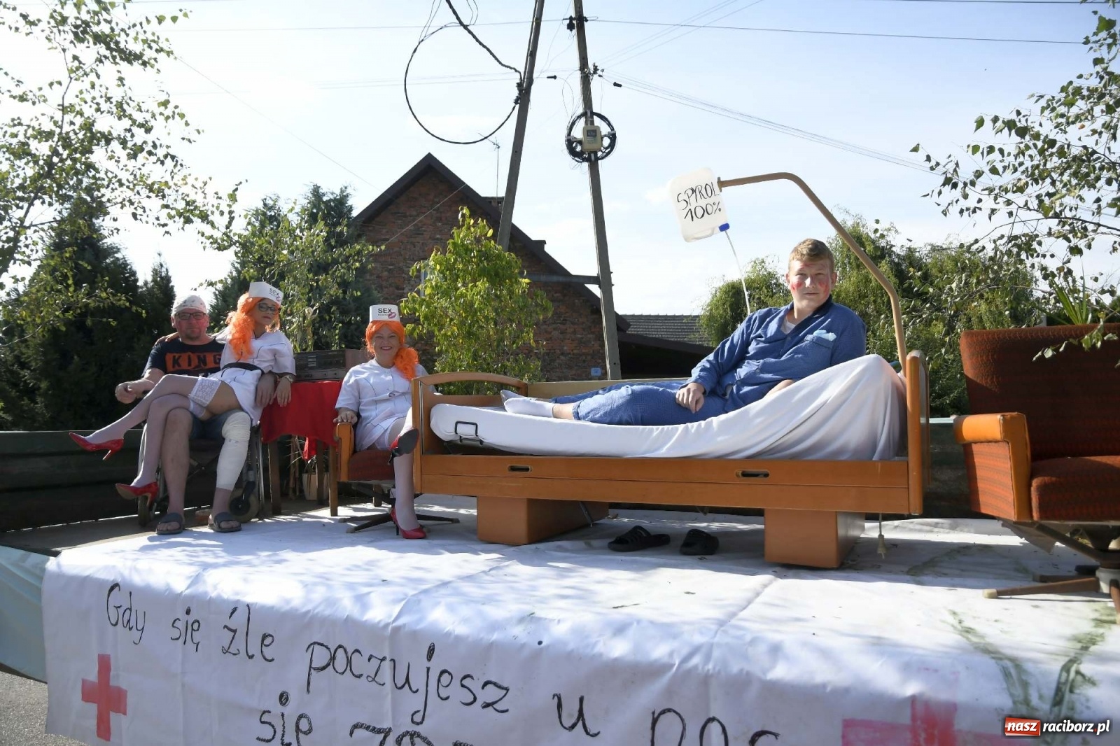 Zdjęcie w galerii na portalu naszraciborz.pl: Szaleństwo w Łańcach. Dożynki gminy Kornowac wiadomości z regionu
