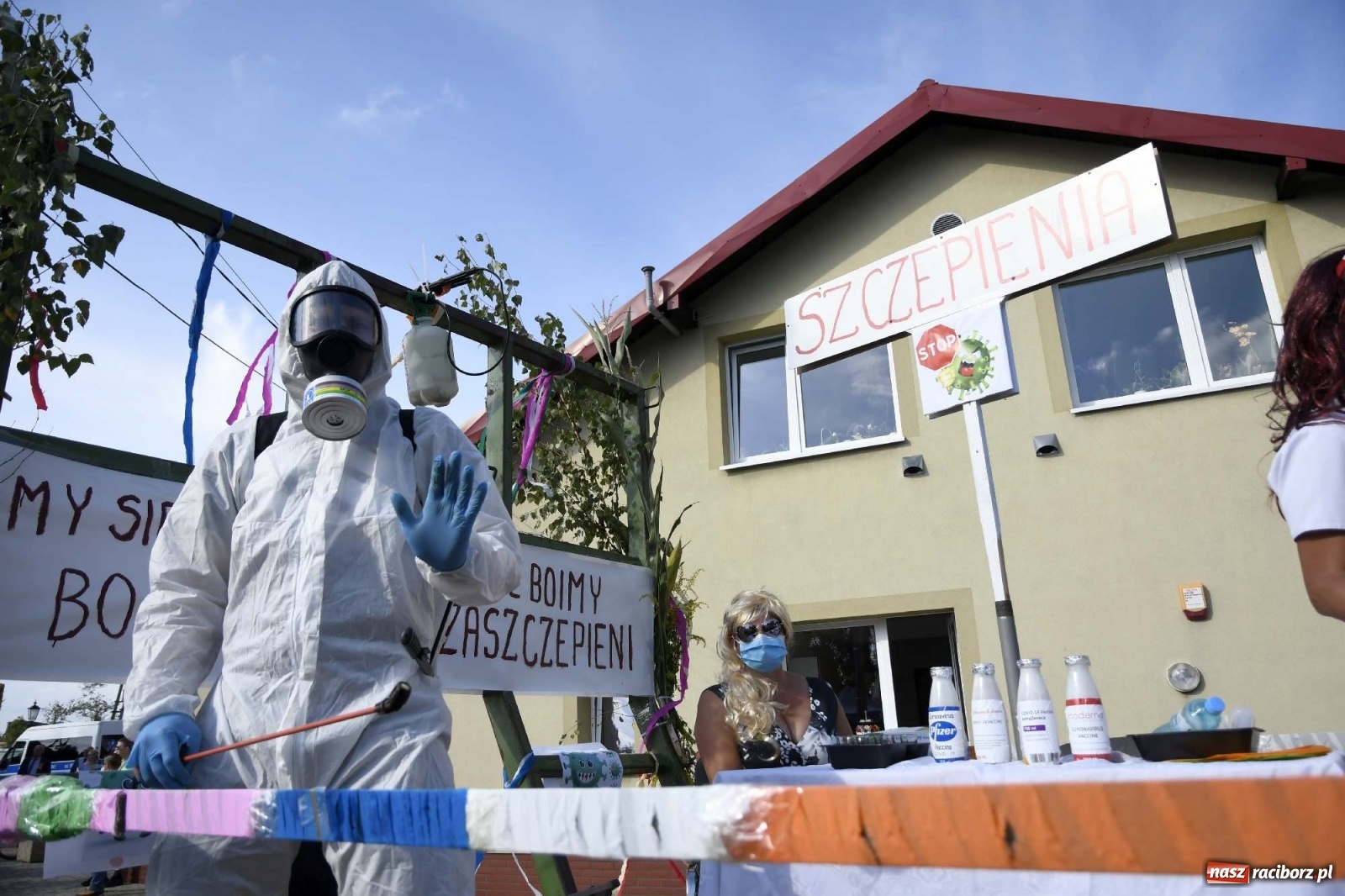 Zdjęcie w galerii na portalu naszraciborz.pl: Szaleństwo w Łańcach. Dożynki gminy Kornowac wiadomości z regionu