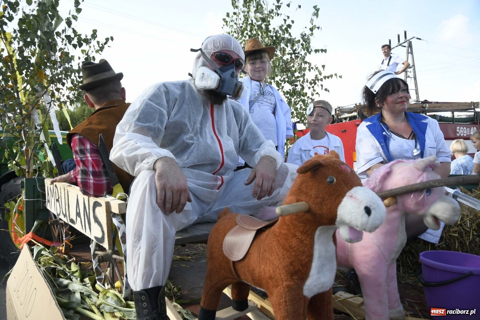 Zdjęcie w galerii na portalu naszraciborz.pl: Szaleństwo w Łańcach. Dożynki gminy Kornowac wiadomości z regionu