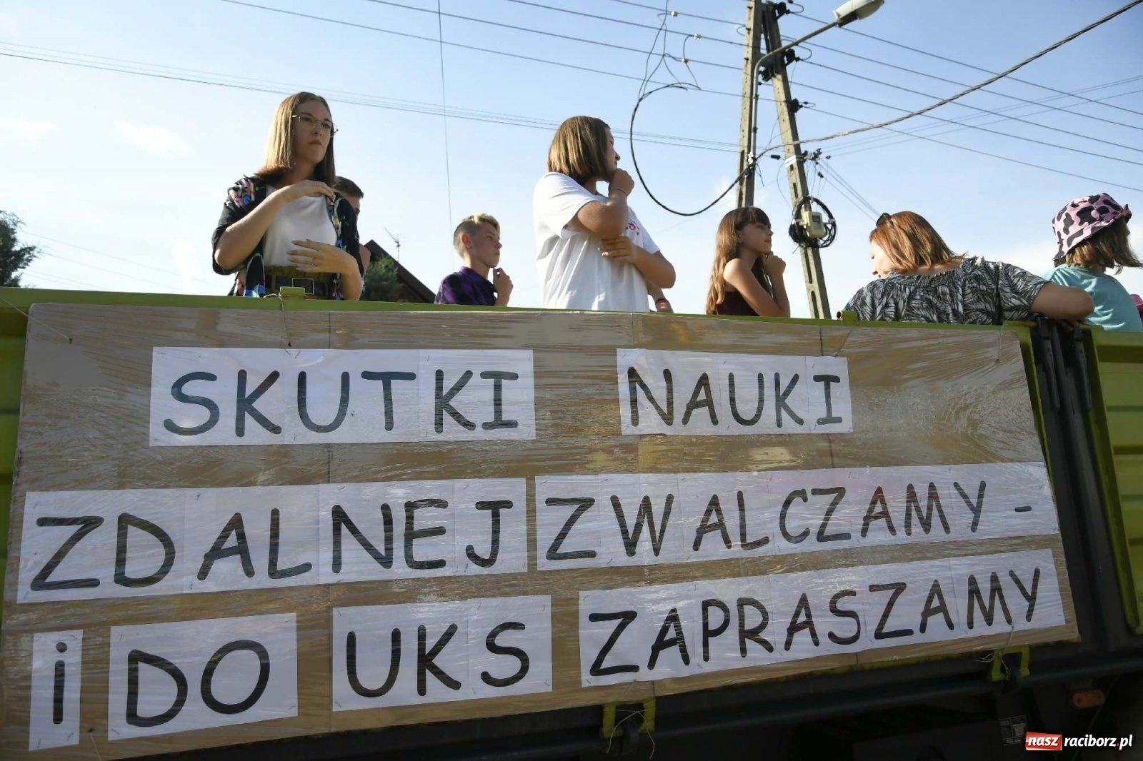 Zdjęcie w galerii na portalu naszraciborz.pl: Szaleństwo w Łańcach. Dożynki gminy Kornowac wiadomości z regionu