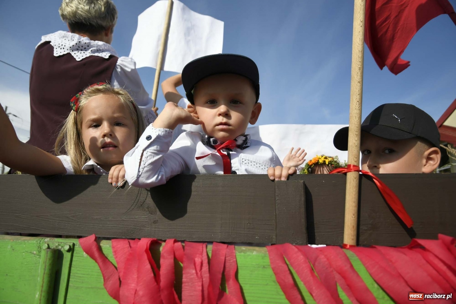 Zdjęcie w galerii na portalu naszraciborz.pl: Szaleństwo w Łańcach. Dożynki gminy Kornowac wiadomości z regionu