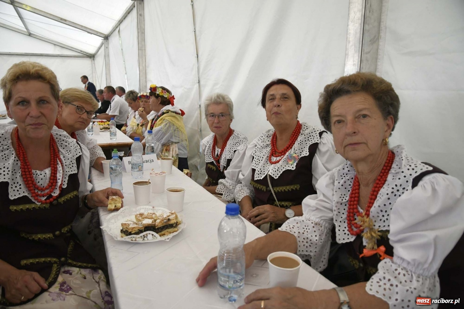 Zdjęcie w galerii na portalu naszraciborz.pl: Szaleństwo w Łańcach. Dożynki gminy Kornowac wiadomości z regionu