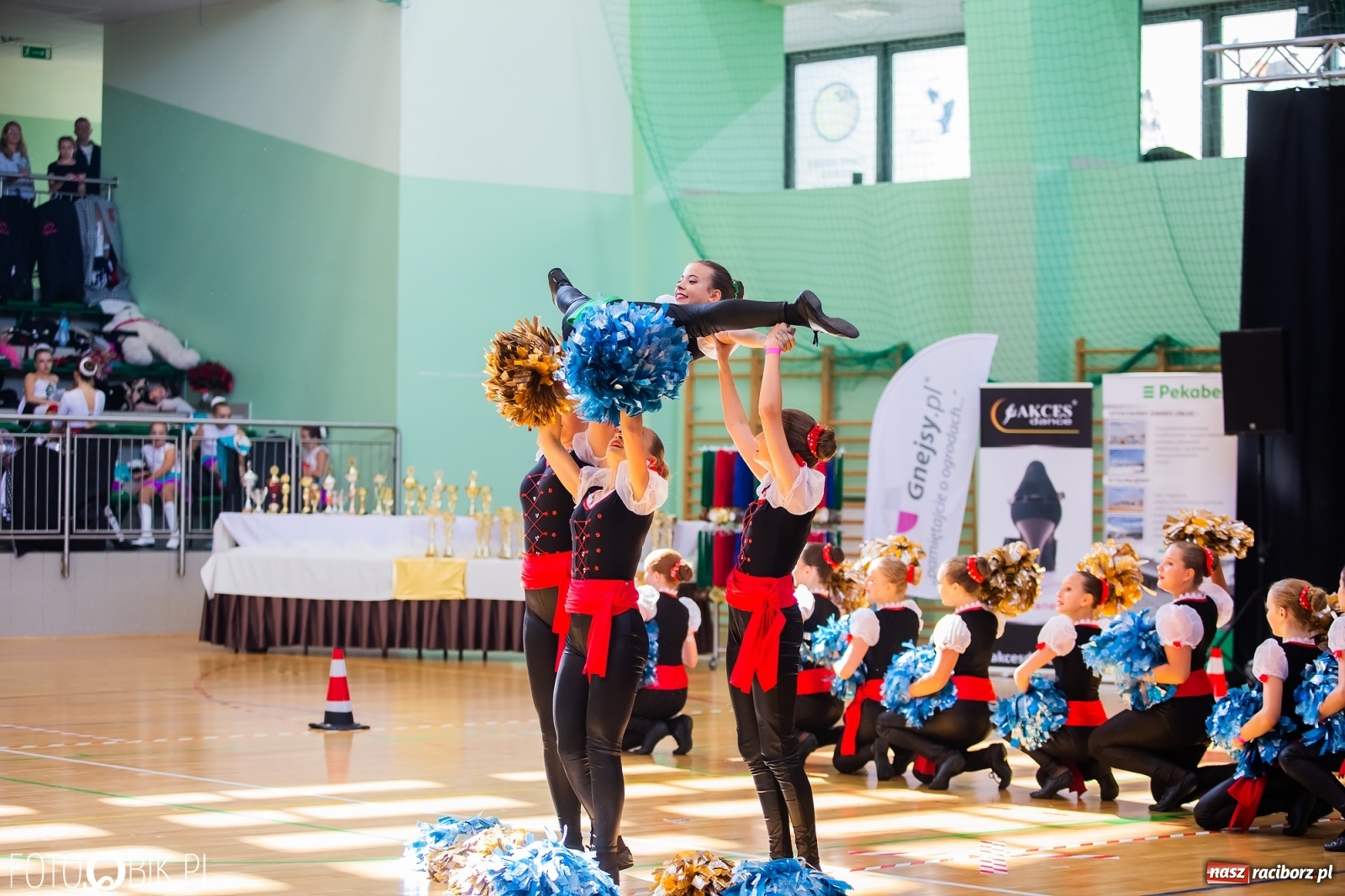 Zdjęcie w galerii na portalu naszraciborz.pl: Racibórz stolicą mażoretek - dzień 3 [FOTO] wiadomości z regionu