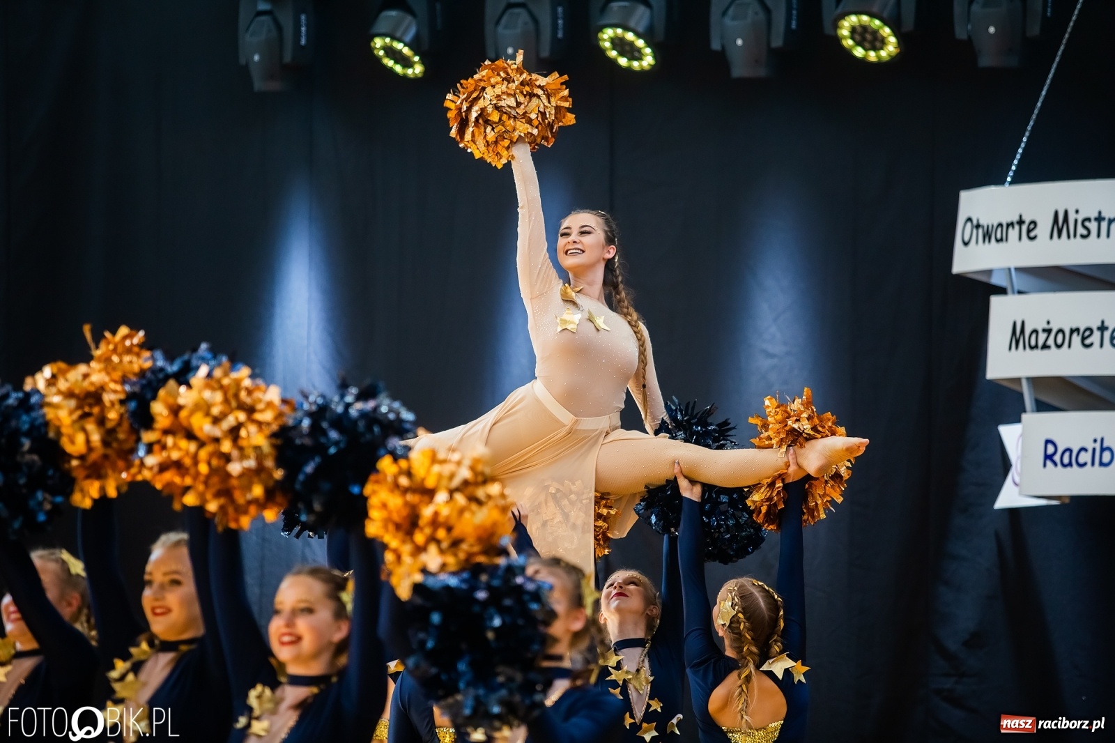 Zdjęcie w galerii na portalu naszraciborz.pl: Racibórz stolicą mażoretek - dzień 3 [FOTO] wiadomości z regionu